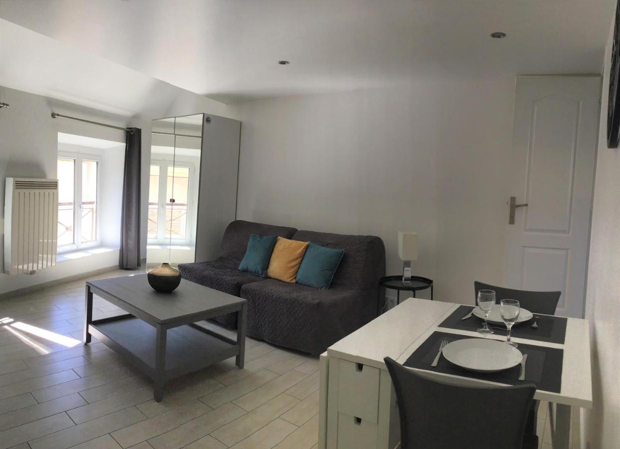 Apartamento Duplex Bellifontain Au Coeur De Fontainebleau Exterior foto